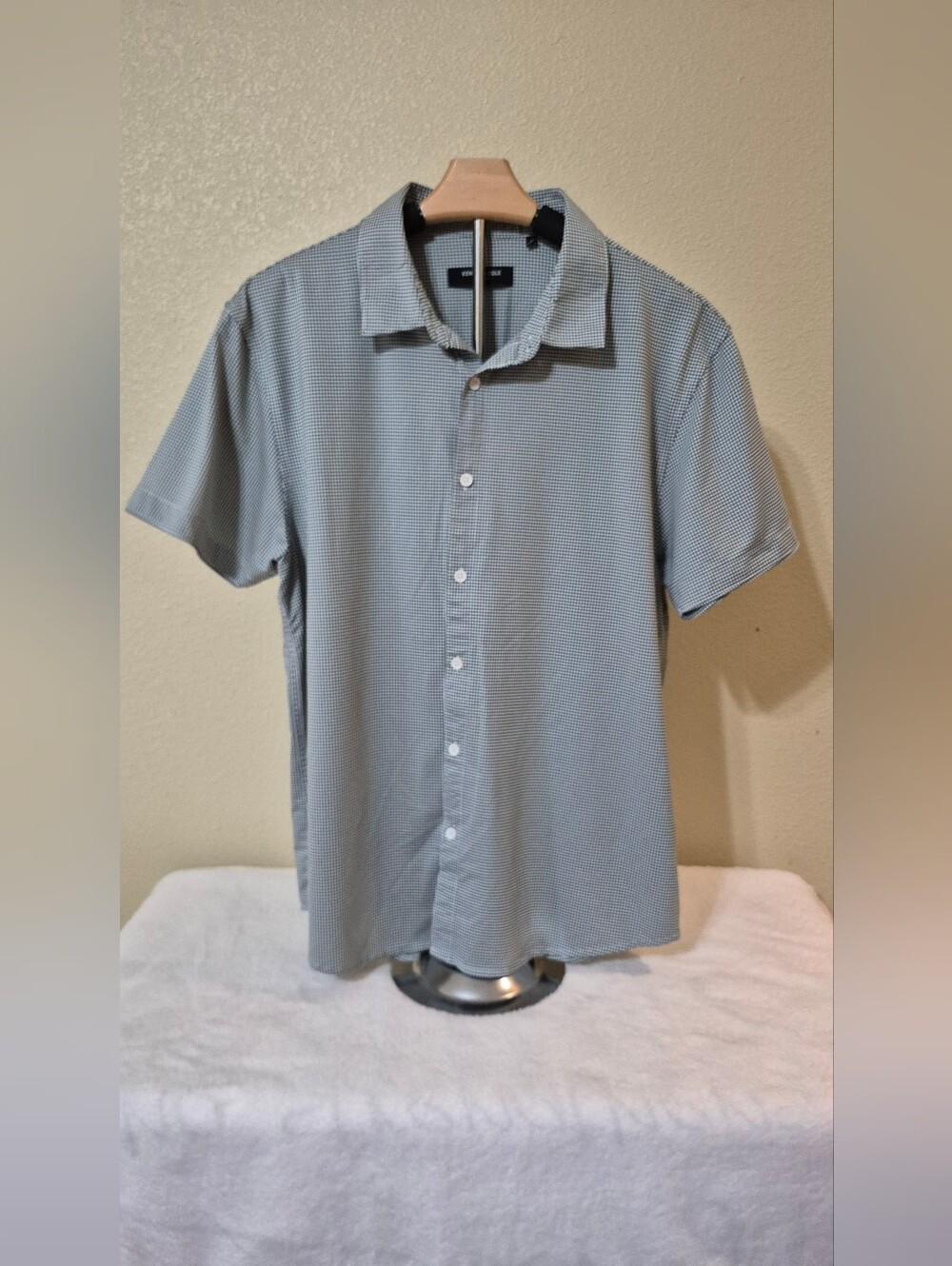 Casual Short-Sleeve Button-Up Shirt - Light Blue